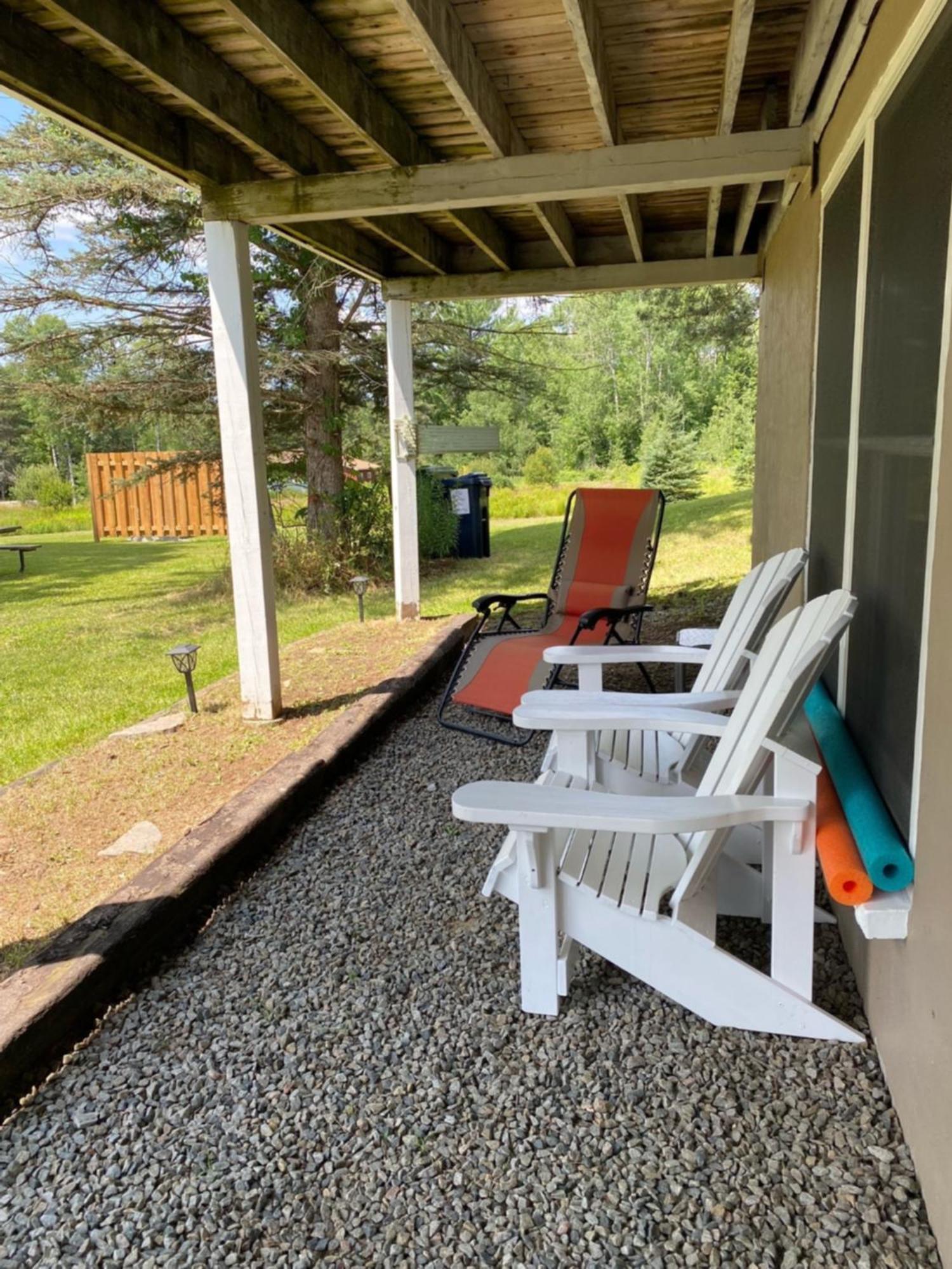 Our Place Up North Bnb Huntsville Exterior photo