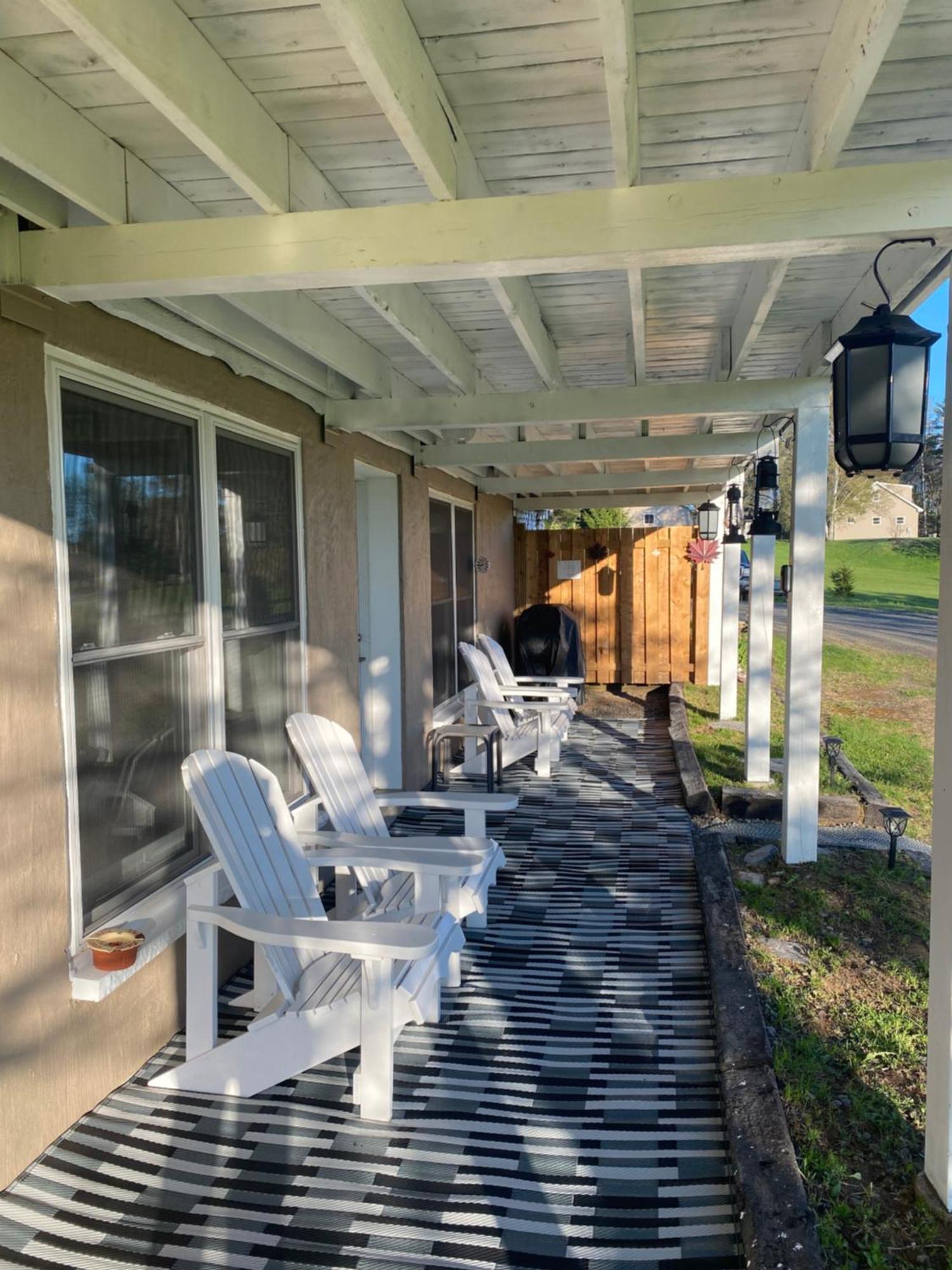 Our Place Up North Bnb Huntsville Exterior photo